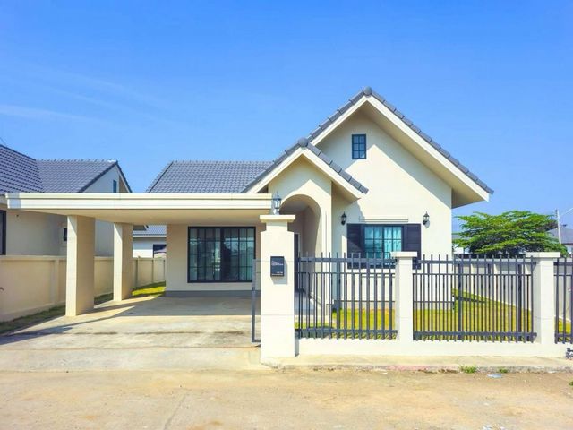 ราคาเริ่มต้นที่ 2,390,000 บาท #โซนท่ารั้ว #ดอยสะเก็ด ​เนื้อที่ 41-88​ ตรว. #บ้านเดี่ยวสร้างใหม่ ชั้นเดียว ตกแต่งสวย #เฟอร์นิเจอร์ครบ