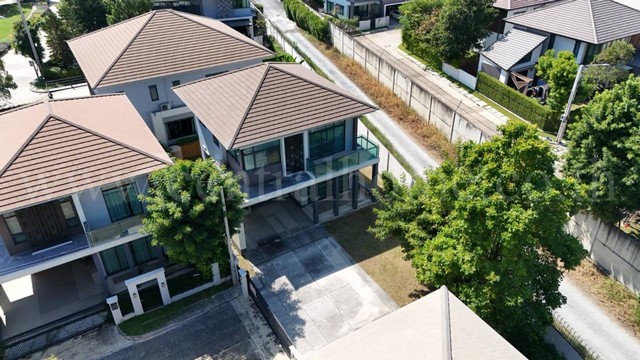 R1 บ้านเดี่ยว เศรษฐสิริ พัฒนาการ หลังริม Built in ทั้งหลัง