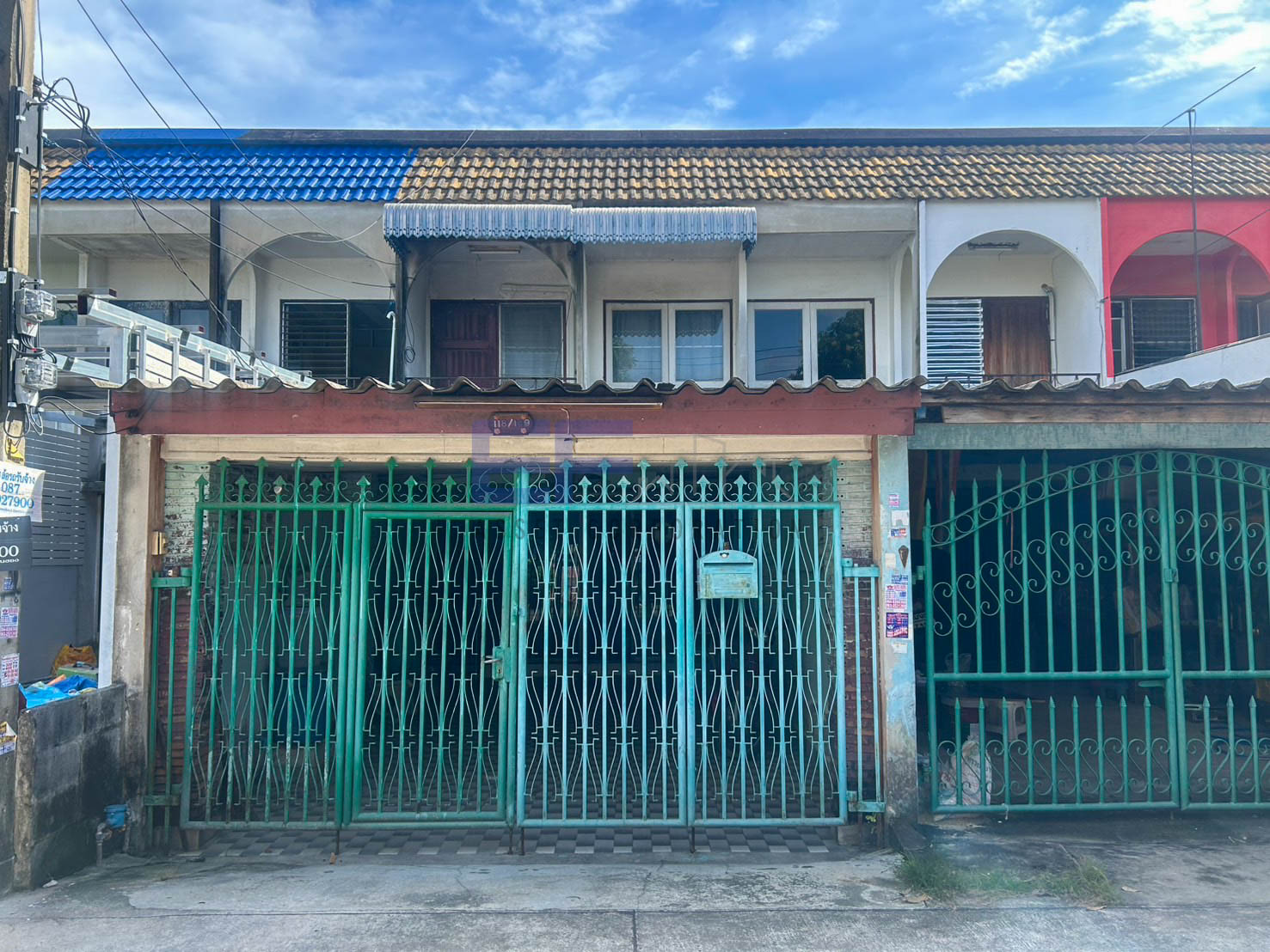 ขายบ้านทาวน์เฮ้าส์2ชั้นหมู่บ้านพรสว่างนิเวศน์ บางพลีราคาถูก