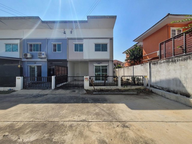 ขาย ทาวน์เฮ้าส์ 2 ชั้น พิชาดา บางบัวทอง นนทบุรี PTT13005