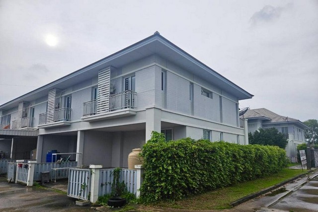 ให้เช่าบ้านทาวน์โฮม 2ชั้น โครงการ บ้านนารา จ.นครราชสีมา 160 ตร.ม. 33 ตร.วา สไตล์รีสอร์ท ทำเลดี เงียบสงบ สิ่งอำนวยสะดวกในโครงการครบครัน