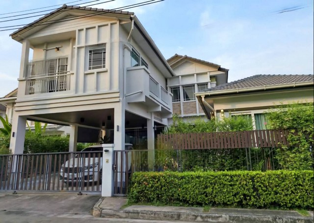 ให้เช่าบ้านหลังใหญ่  หมู่บ้านมัณฑนา กรุงเทพกรีฑา 7 ใกล้MRTศรีกรีฑา